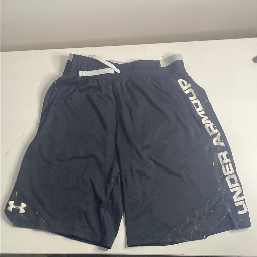 Under Armour Men's Black Shorts